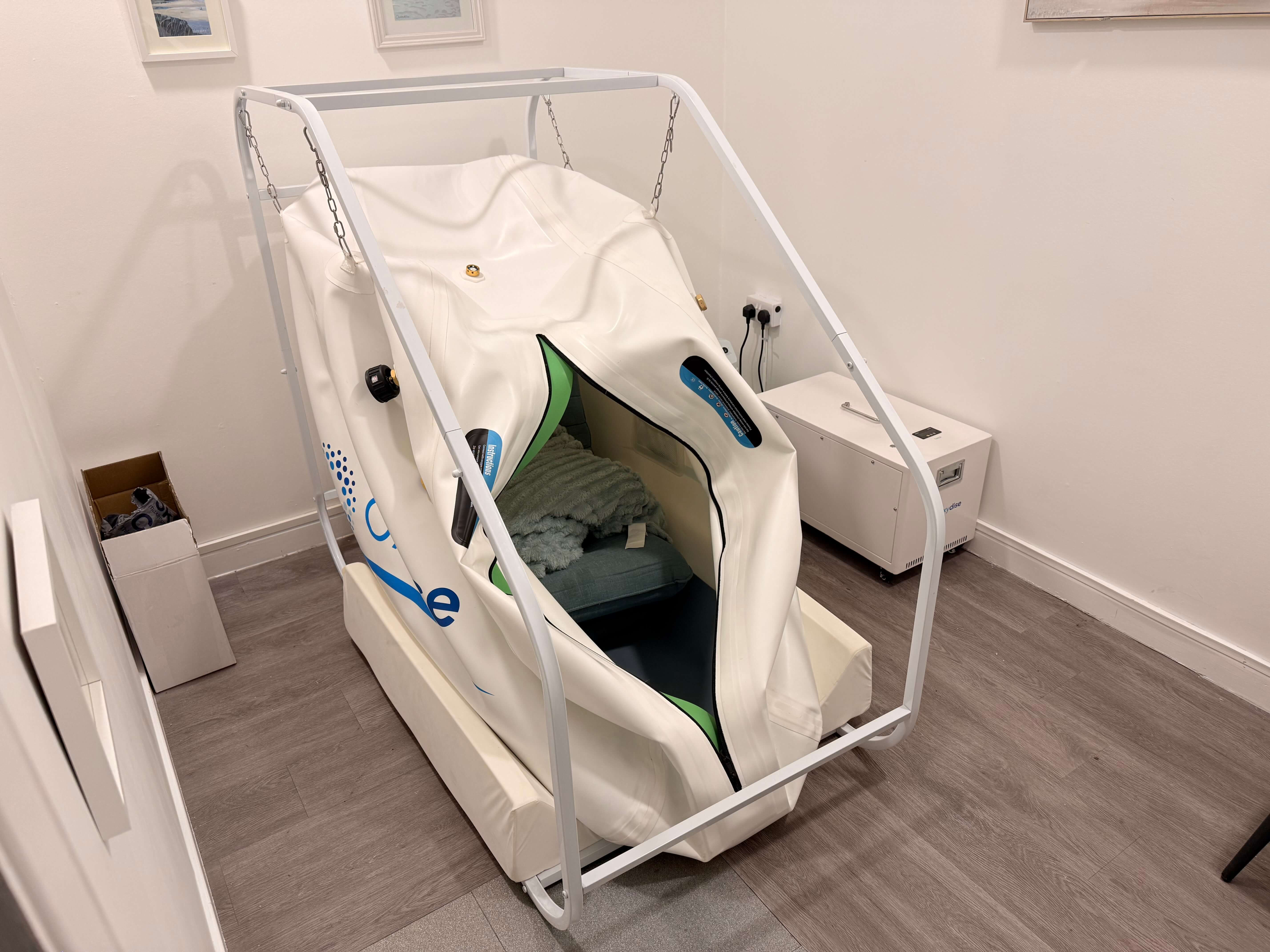 Hyperbaric oxygen therapy chamber at Elements Health Hub